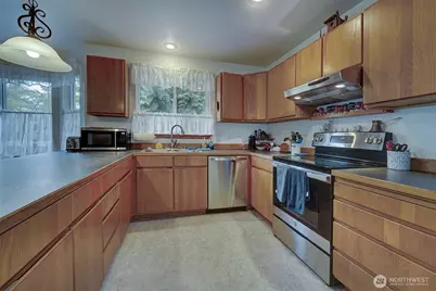 22035 Sea Vista NE, Poulsbo, WA 98370 - Photo 13