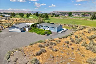 403 Summer Pl SW, Mattawa, WA 99349 - Photo 3