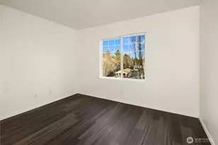 710 240th Way SE, Sammamish, WA 98074 - Photo 17