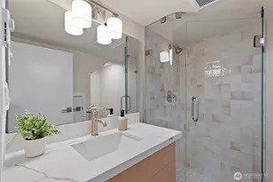 8045 19th Ave NE, Seattle, WA 98115 - Photo 21