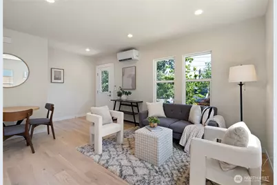 8045 19th Avenue NE, Seattle, WA 98115 - Photo 9
