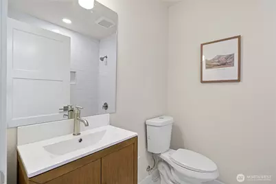 8045 19th Avenue NE, Seattle, WA 98115 - Photo 13