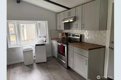 20810 108th Street E, Bonney Lake, WA 98391 - Photo 5