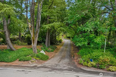 8114 W Mercer Way, Mercer Island, WA 98040 - Photo 7