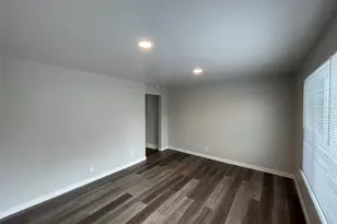 2232 Hoyt Ave, Everett, WA 98201 - Photo 9
