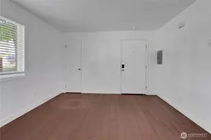 417 23rd Ave, Seattle, WA 98122 - Photo 5