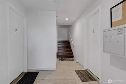 417 23rd Avenue #4, Seattle, WA 98122 - Photo 3