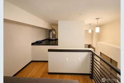 4422 Bagley Avenue N #204, Seattle, WA 98103 - Photo 9