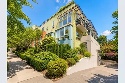 4422 Bagley Avenue N #204, Seattle, WA 98103 - Photo 1