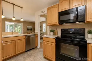 2904 Briarwood Ct S, Puyallup, WA 98374 - Photo 11
