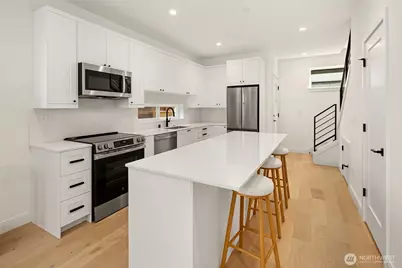 9006 5th Avenue S, Seattle, WA 98108 - Photo 9