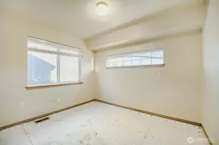 9111 189th St E, Puyallup, WA 98375 - Photo 11