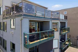 2713 Boylston Ave E, Seattle, WA 98102 - Photo 11