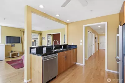 2713 Boylston Avenue E #201, Seattle, WA 98102 - Photo 25