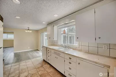 7818 126th Street E, Puyallup, WA 98373 - Photo 9