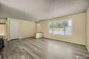 7818 126th St E, Puyallup, WA 98373 - Photo 5