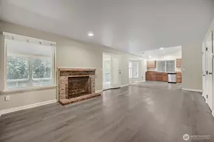 11012 195th Ave E, Bonney Lake, WA 98391 - Photo 9