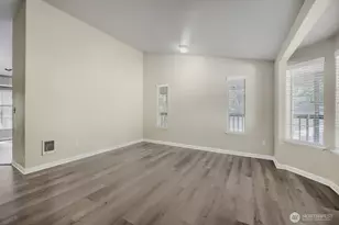 11012 195th Ave E, Bonney Lake, WA 98391 - Photo 3