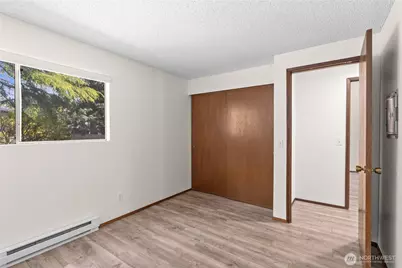 19433 28th Avenue NE, Lake Forest Park, WA 98155 - Photo 9