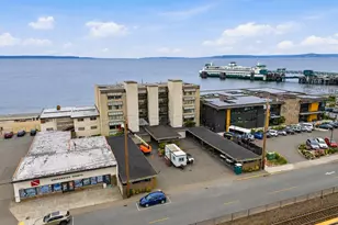 200 Beach Pl, Edmonds, WA 98020 - Photo 17
