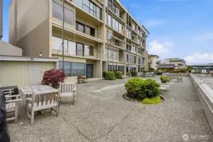 200 Beach Pl, Edmonds, WA 98020 - Photo 21