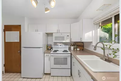 7515 S Laurel Street, Seattle, WA 98178 - Photo 15