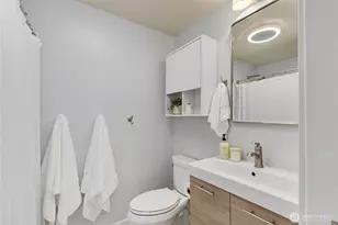 7563 NE Emerald Way, Bainbridge Island, WA 98110 - Photo 17