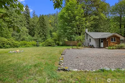 53665 White Falls Court, Concrete, WA 98237 - Photo 7