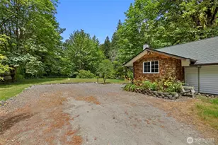 53665 White Falls Ct, Concrete, WA 98237 - Photo 3