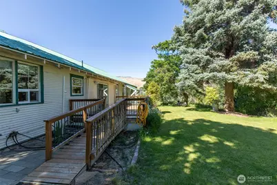 2115 Sleepy Hollow Road, Monitor, WA 98836 - Photo 7