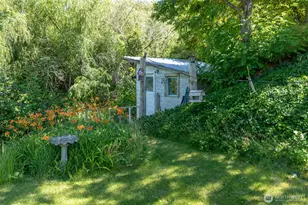 2115 Sleepy Hollow Rd, Monitor, WA 98836 - Photo 11