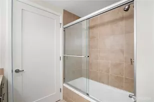 650 Bellevue Way NE, Bellevue, WA 98004 - Photo 25
