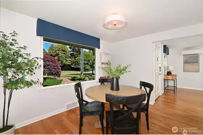 2607 31st Avenue W, Seattle, WA 98199 - Photo 9