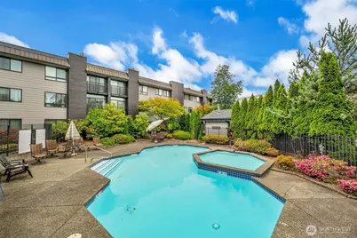 11300 1st Avenue NE #115, Seattle, WA 98125 - Photo 33