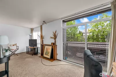 11300 1st Avenue NE #115, Seattle, WA 98125 - Photo 15