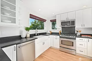4024 55th Ave SW, Seattle, WA 98116 - Photo 9