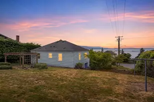 1003 14th St, Bellingham, WA 98225 - Photo 5