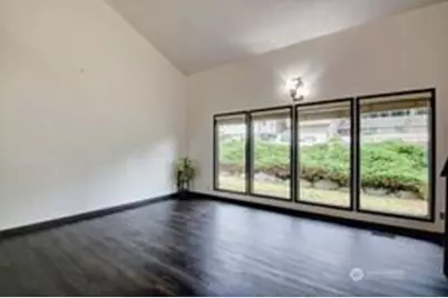 960 SW Fairhaven Drive, Oak Harbor, WA 98277 - Photo 5