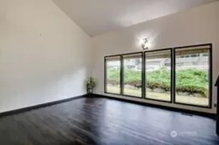 960 SW Fairhaven Dr, Oak Harbor, WA 98277 - Photo 5