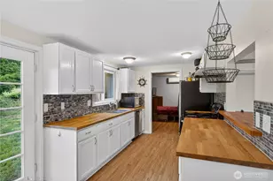 1056 View Ridge Dr, Oak Harbor, WA 98277 - Photo 13