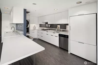 501 Roy Street #C341, Seattle, WA 98109 - Photo 25