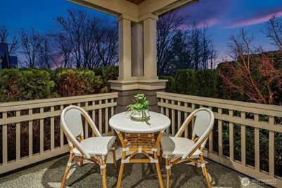 9026 NE 127th Place, Kirkland, WA 98034 - Photo 3