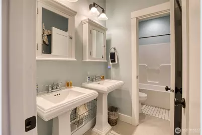 38 W Myrtle Lane, Pacific Beach, WA 98571 - Photo 17