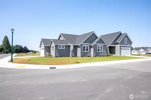 400 W 3rd St, Everson, WA 98247 - Photo 5