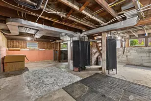 706 N 78th St, Seattle, WA 98103 - Photo 21