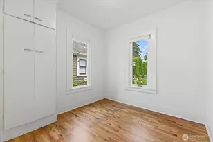 706 N 78th St, Seattle, WA 98103 - Photo 15