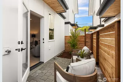 9006 5th Avenue S, Seattle, WA 98108 - Photo 11