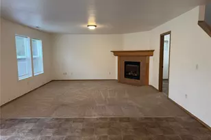 37107 SE Stewart St, Snoqualmie, WA 98065 - Photo 5