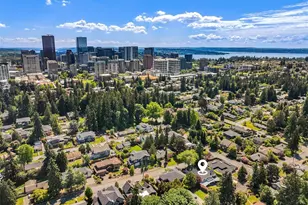 10910 NE 18th Pl, Bellevue, WA 98004 - Photo 3