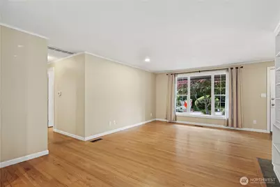15415 64th Avenue NE, Kenmore, WA 98028 - Photo 7